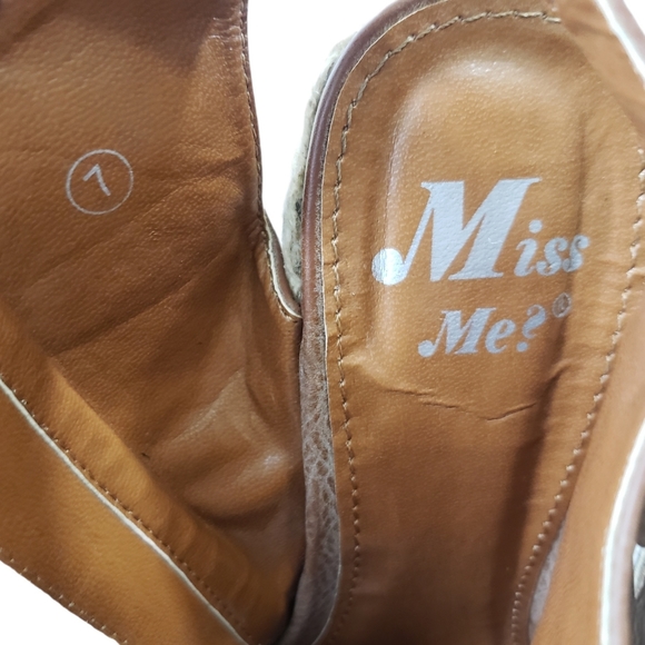 Miss Me Suki Buckle Zip Open Toe Espadrille Wedges - Picture 11 of 14